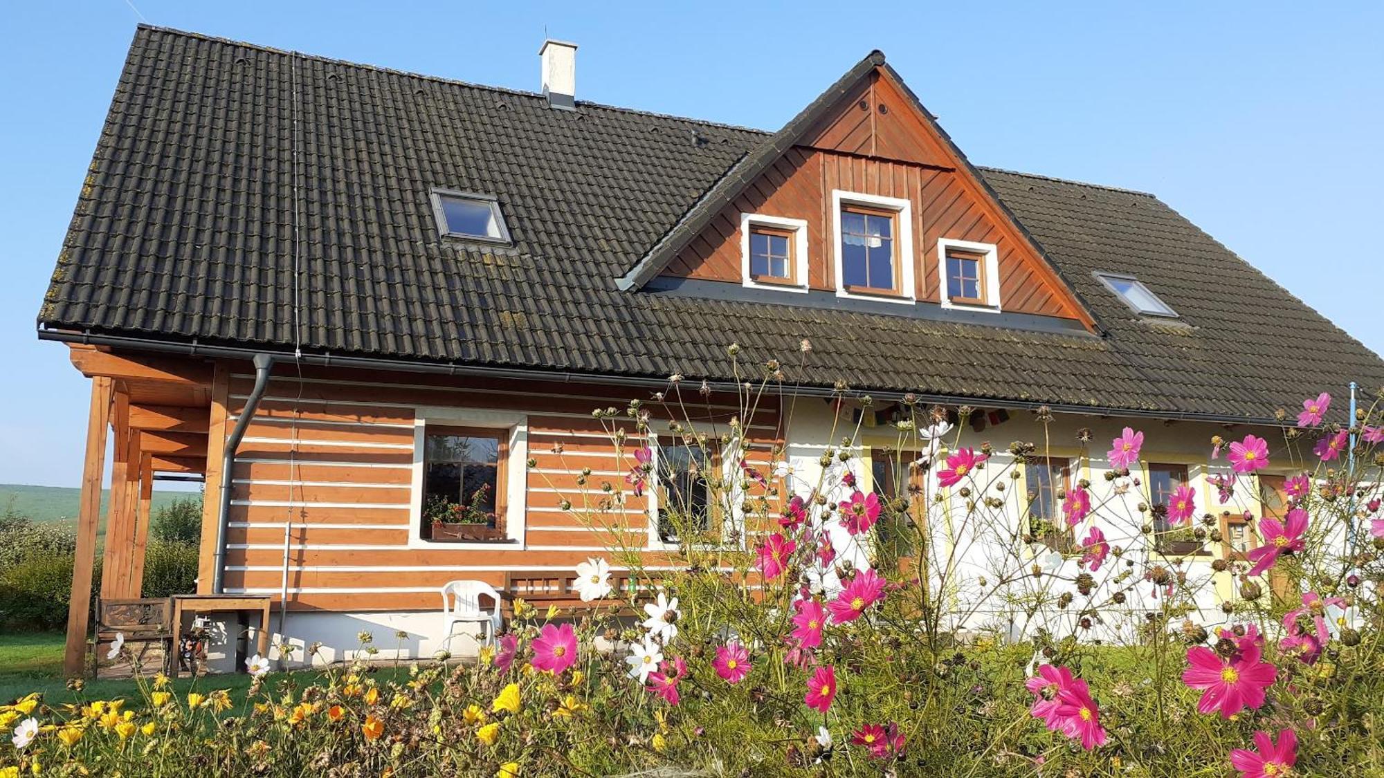 Apartman V Chaloupce Na Vrsku Bernartice  Exterior photo